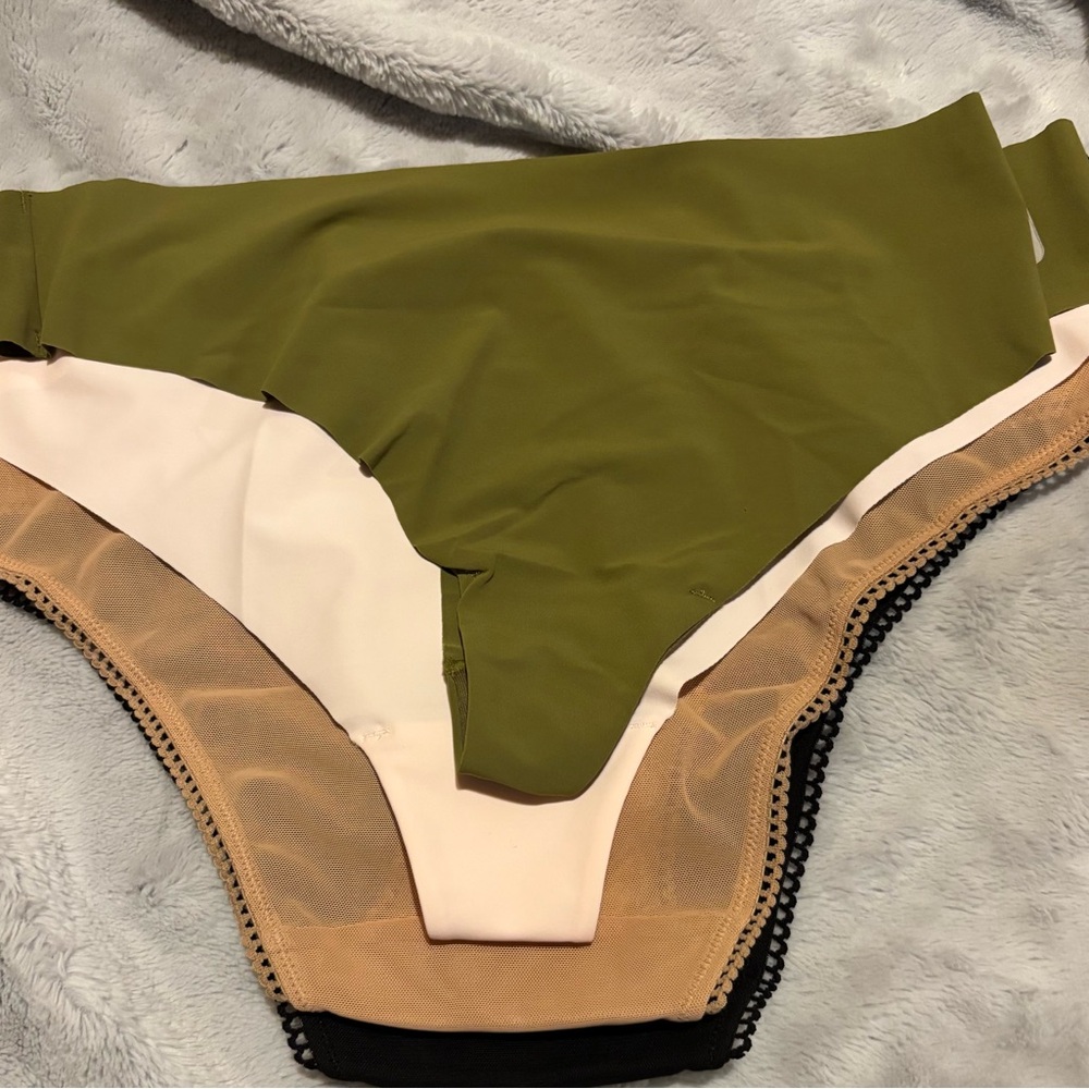 4 NWT Juniors Panties SZ XXL